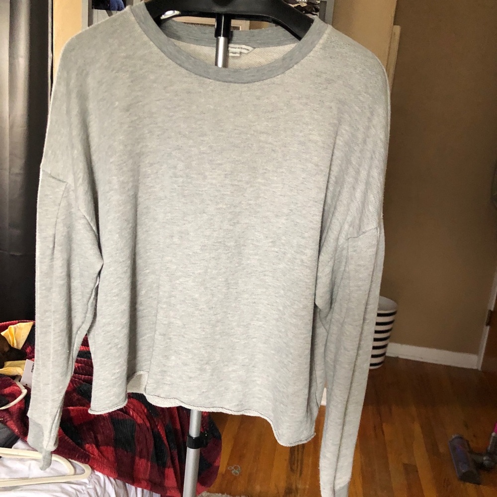American Eagle cropped crew.